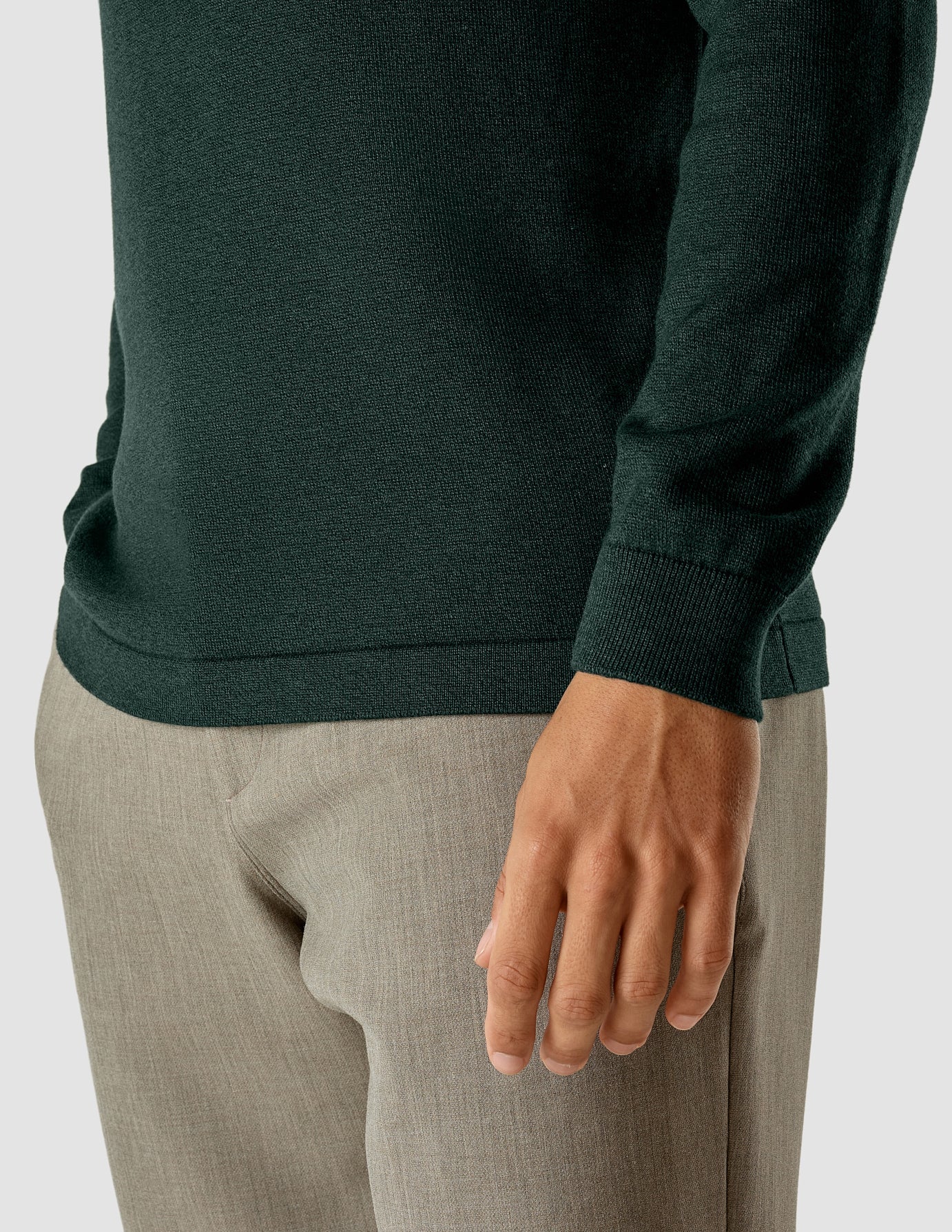 Fine Knit Turtleneck Forest Green Molinaire